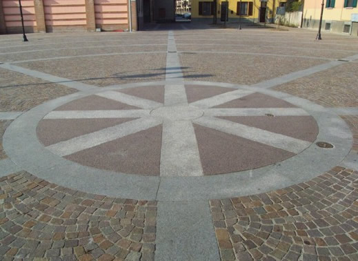 piazza della chiesa